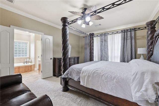 323 Saint James Avenue, Springdale, AR 72764