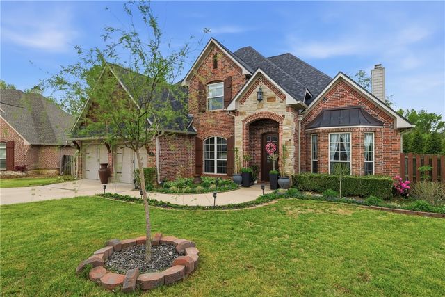 323 Saint James Avenue, Springdale, AR 72764