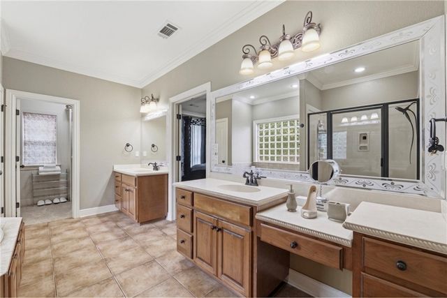 323 Saint James Avenue, Springdale, AR 72764