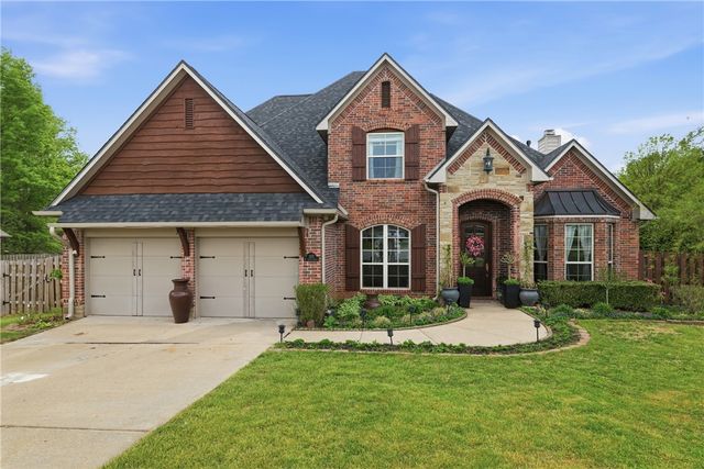 323 Saint James Avenue, Springdale, AR 72764