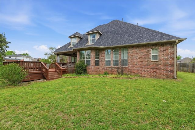 323 Saint James Avenue, Springdale, AR 72764