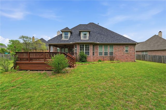 323 Saint James Avenue, Springdale, AR 72764
