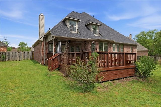 323 Saint James Avenue, Springdale, AR 72764