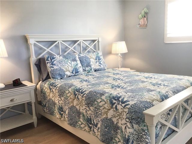 766 Central AVE 312, Naples, FL 34102