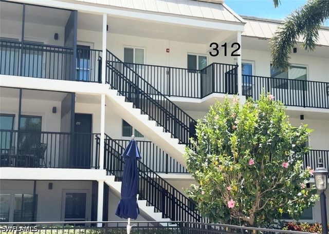 766 Central AVE 312, Naples, FL 34102