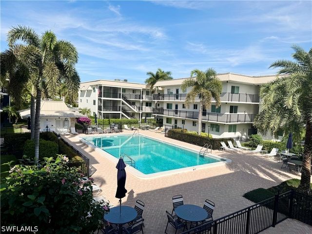 766 Central AVE 312, Naples, FL 34102