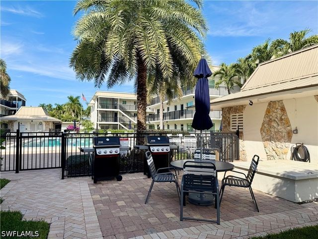 766 Central AVE 312, Naples, FL 34102