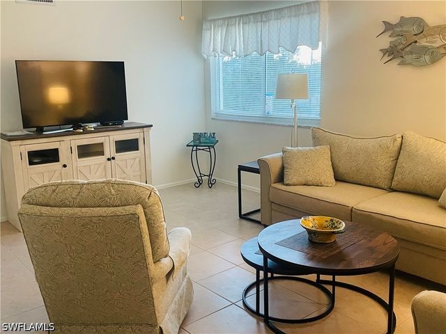 766 Central AVE 312, Naples, FL 34102