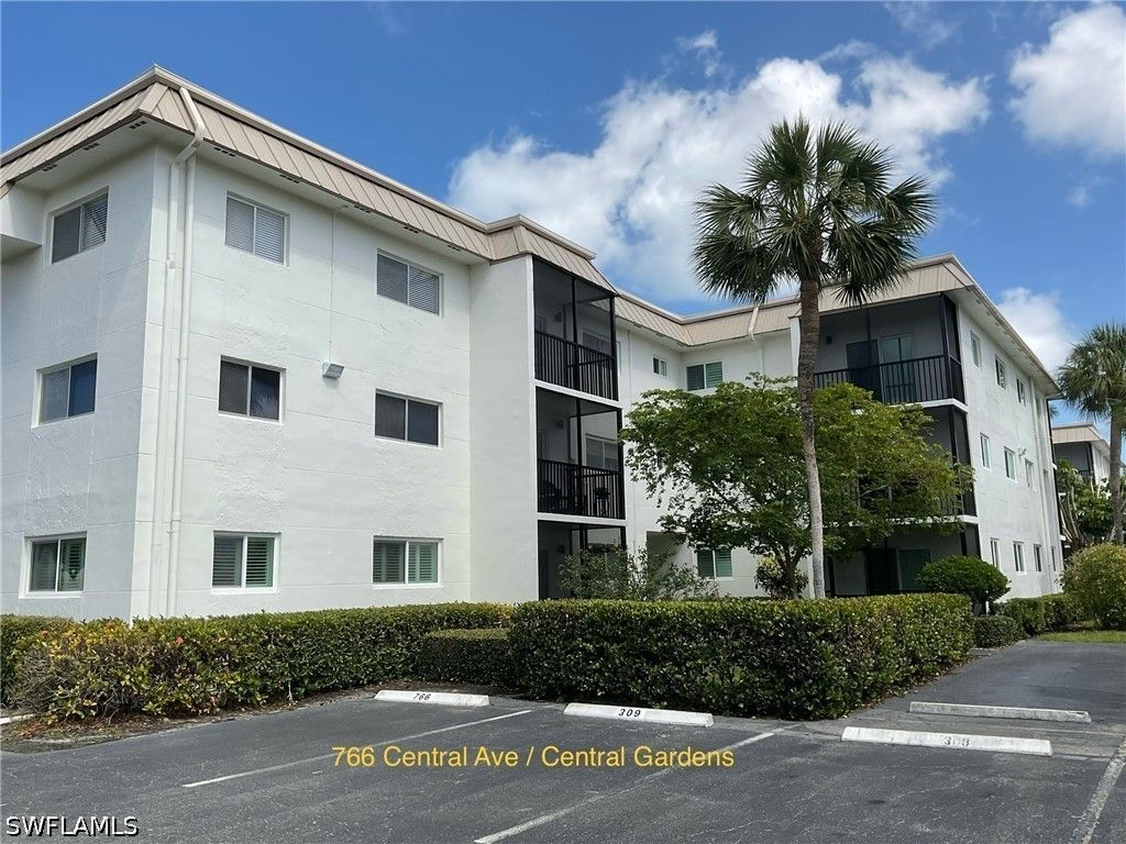 766 Central AVE 312, Naples, FL 34102