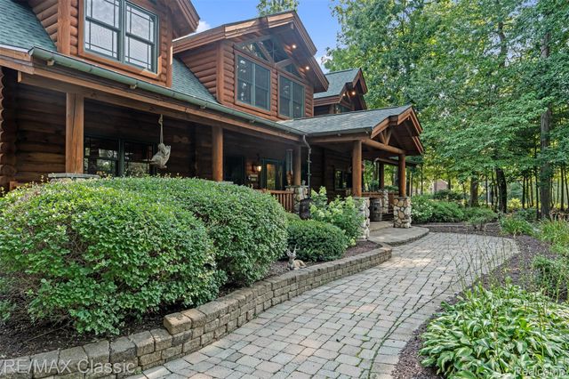 4489 Clara Louise Ct, Saline Township, MI 48176
