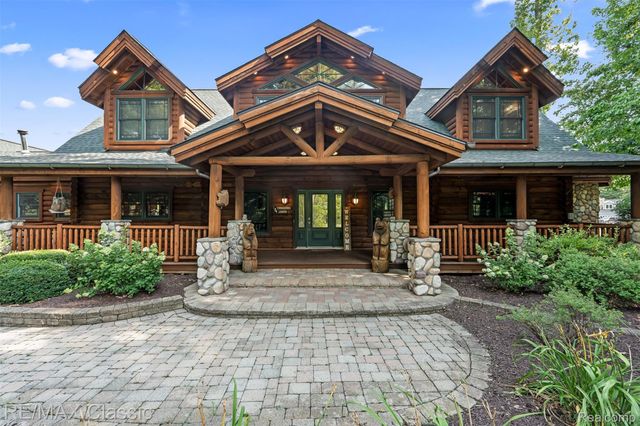 4489 Clara Louise Ct, Saline Township, MI 48176