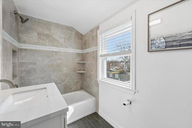 611 GLENFIELD AVE, Glenolden, PA 19036