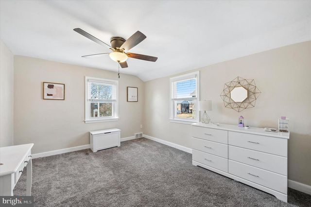 611 GLENFIELD AVE, Glenolden, PA 19036