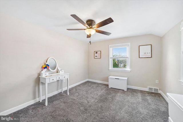 611 GLENFIELD AVE, Glenolden, PA 19036