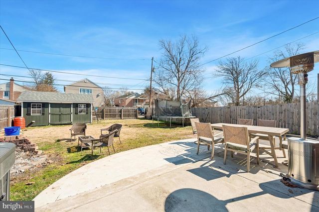 611 GLENFIELD AVE, Glenolden, PA 19036