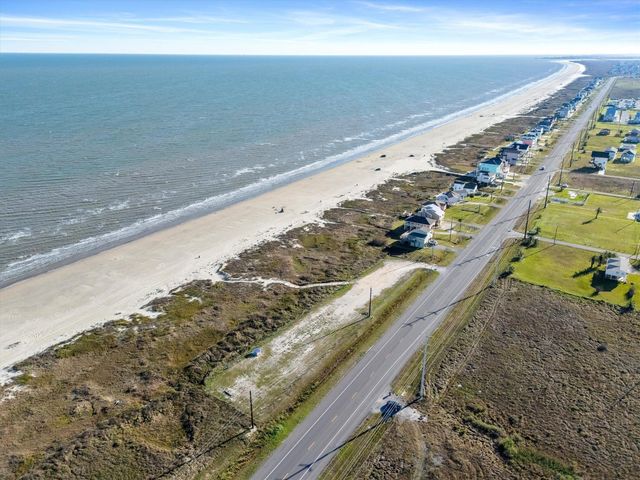 3903 2nd Street, Galveston, TX 77554