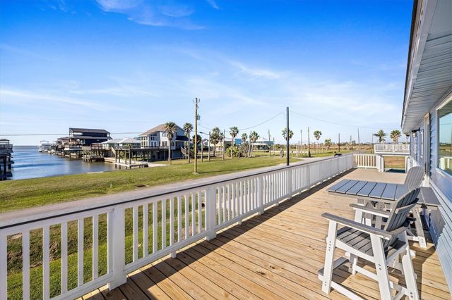 3903 2nd Street, Galveston, TX 77554