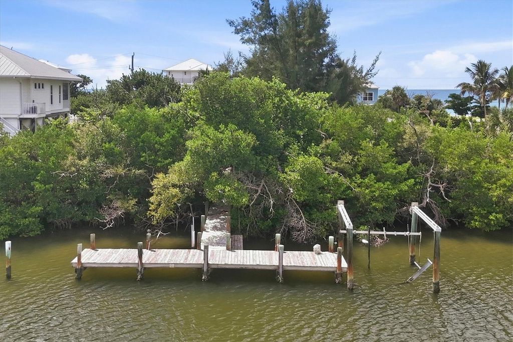 252 S GULF BOULEVARD, Placida, FL 33946