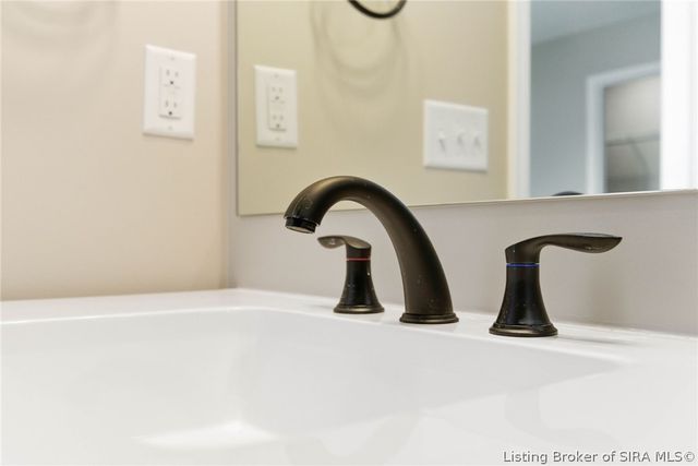 211 Guilford Avenue, Charlestown, IN 47111