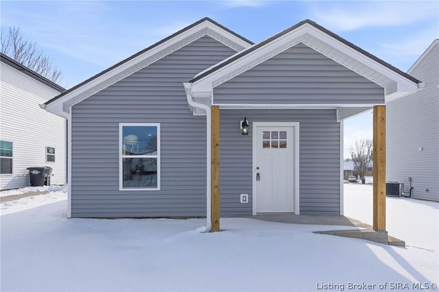 211 Guilford Avenue, Charlestown, IN 47111