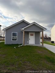 211 Guilford Avenue, Charlestown, IN 47111