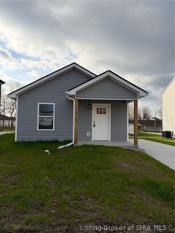 211 Guilford Avenue, Charlestown, IN 47111