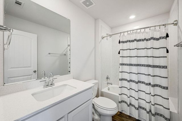 124 Greenbelt Reservoir PASS, Kyle, TX 78640