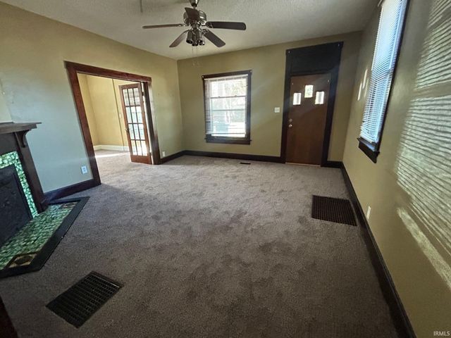 4913 Stringtown Road, Evansville, IN 47711