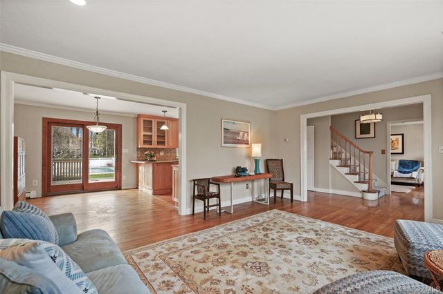 3594 Suncrest Avenue, Yorktown Heights, NY 10598