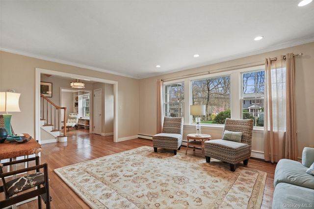 3594 Suncrest Avenue, Yorktown Heights, NY 10598