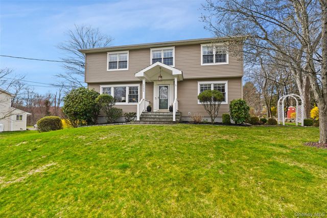3594 Suncrest Avenue, Yorktown Heights, NY 10598