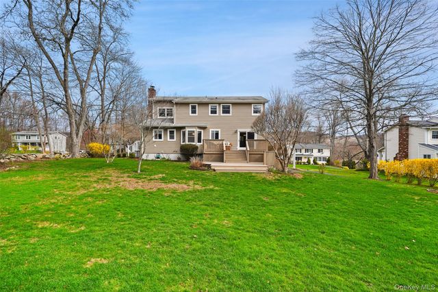 3594 Suncrest Avenue, Yorktown Heights, NY 10598