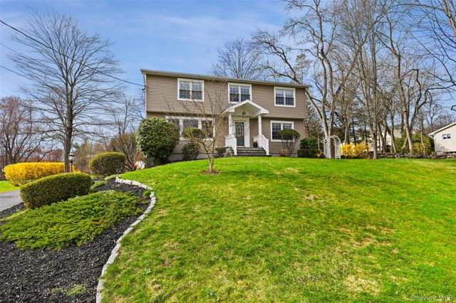 3594 Suncrest Avenue, Yorktown Heights, NY 10598