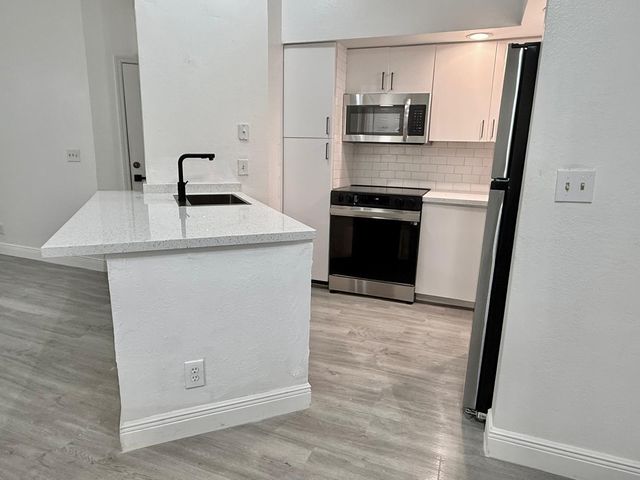 3370 N Pinewalk Dr Drive N 1224, Margate, FL 33063