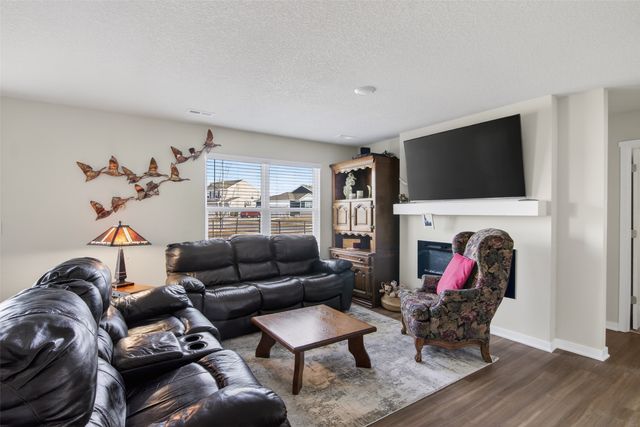 1011 35th Street SW, Altoona, IA 50009