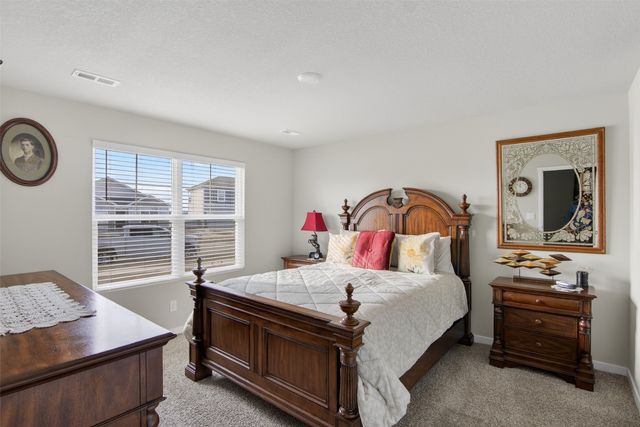 1011 35th Street SW, Altoona, IA 50009