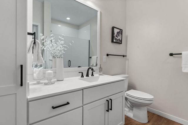 2350 Harbor Place 214, Mound, MN 55364