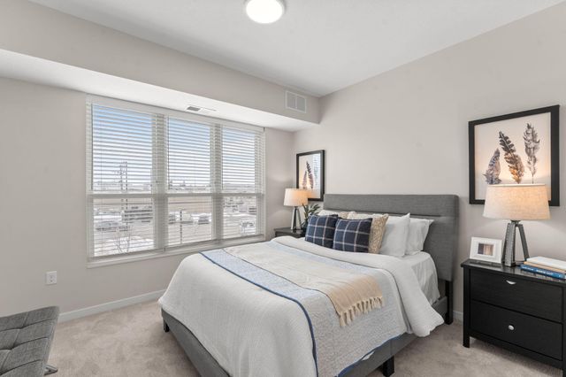 2350 Harbor Place 214, Mound, MN 55364