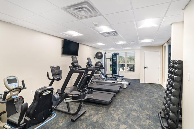 2350 Harbor Place 214, Mound, MN 55364