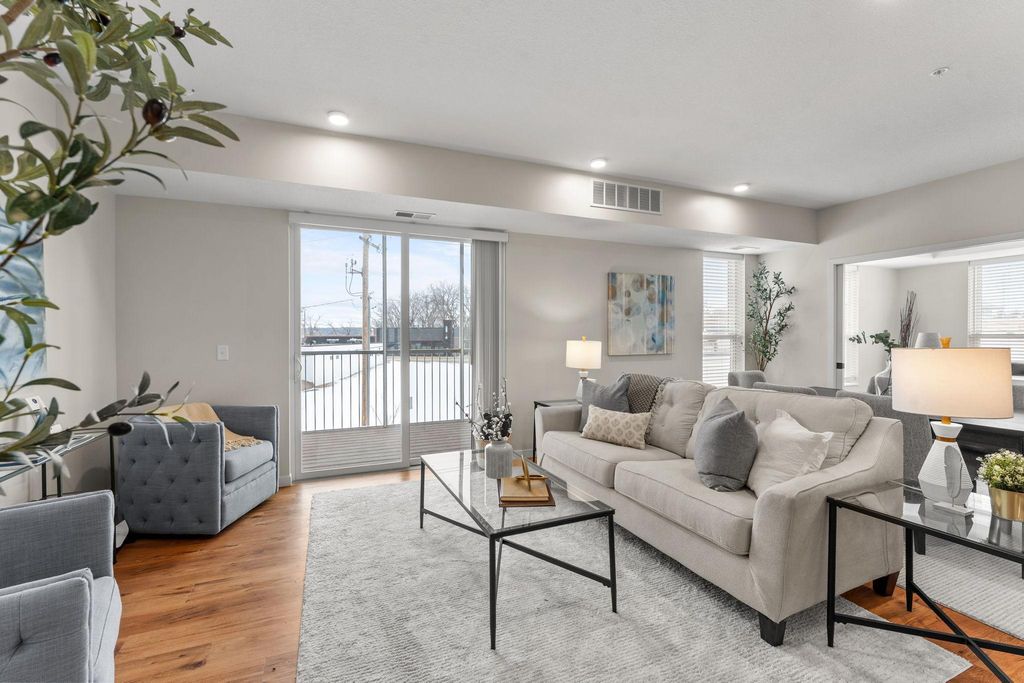 2350 Harbor Place 214, Mound, MN 55364 — photo 5