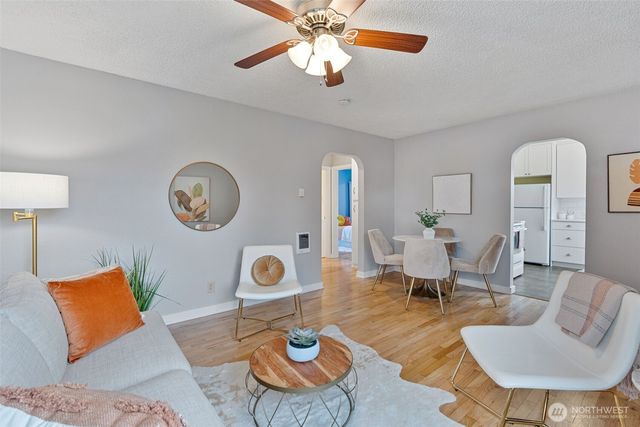 1027 S Rochester Street, Tacoma, WA 98465