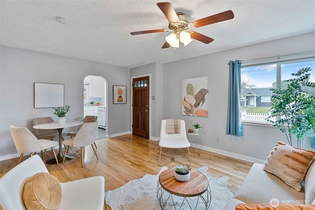 1027 S Rochester Street, Tacoma, WA 98465