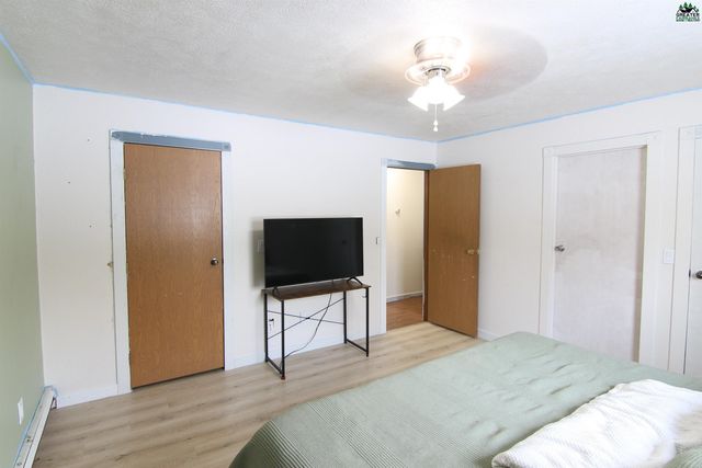 3975 HOLLENBECK AVENUE, North Pole, AK 99705