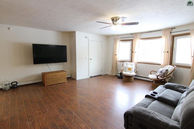 3975 HOLLENBECK AVENUE, North Pole, AK 99705