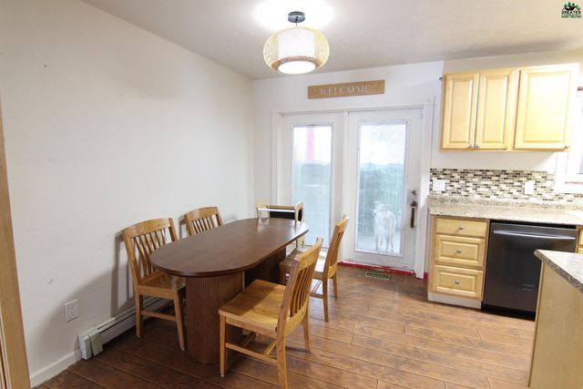 3975 HOLLENBECK AVENUE, North Pole, AK 99705