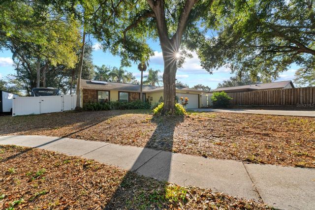 1419 SHADOW BAY LANE, Brandon, FL 33510