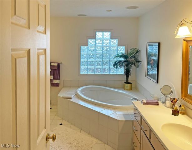 311 E 293rd Street, Willowick, OH 44095