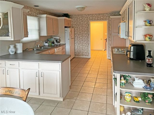 311 E 293rd Street, Willowick, OH 44095