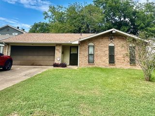 1610 Woodhaven Drive, Seagoville, TX 75159