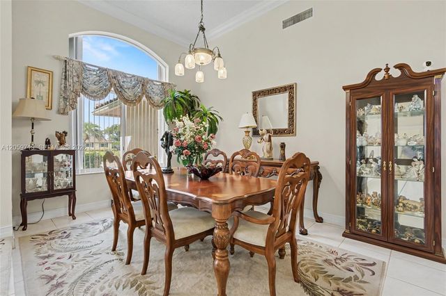 9825 Hindel Court, Boynton Beach, FL 33472
